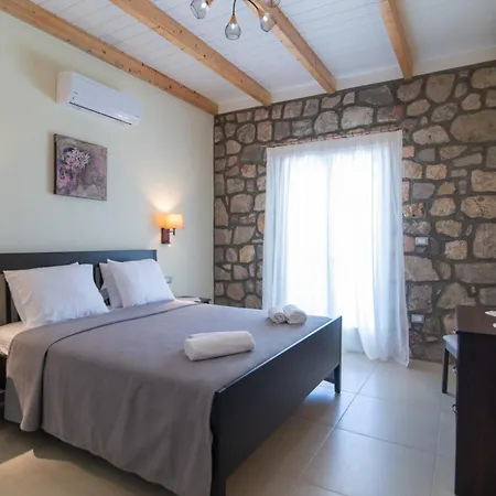 Villa Nymfes *