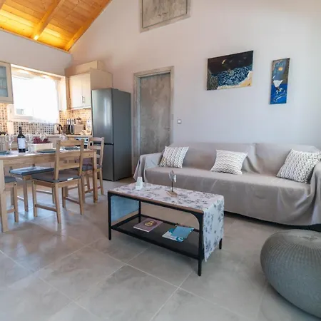 Villa Nymfes Vathí