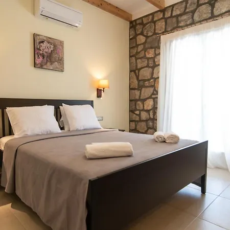 Villa Nymfes *