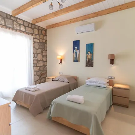 Nymfes Villa *