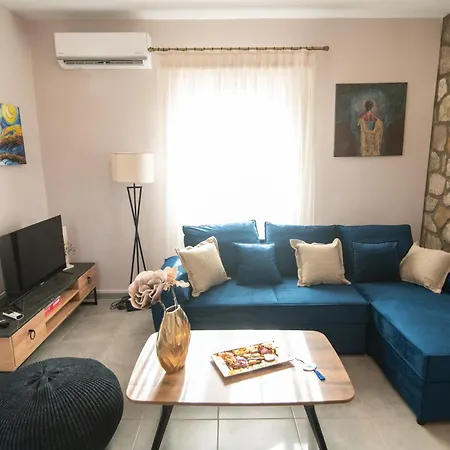 Nymfes Villa Vathí