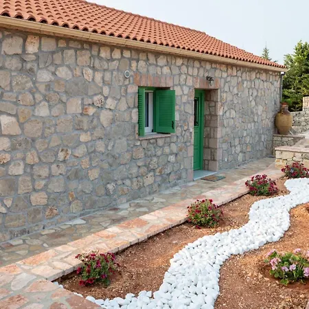 Villa Nymfes Vathí