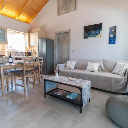 Villa Nymfes *