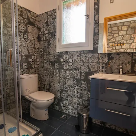 Nymfes Villa Vathí